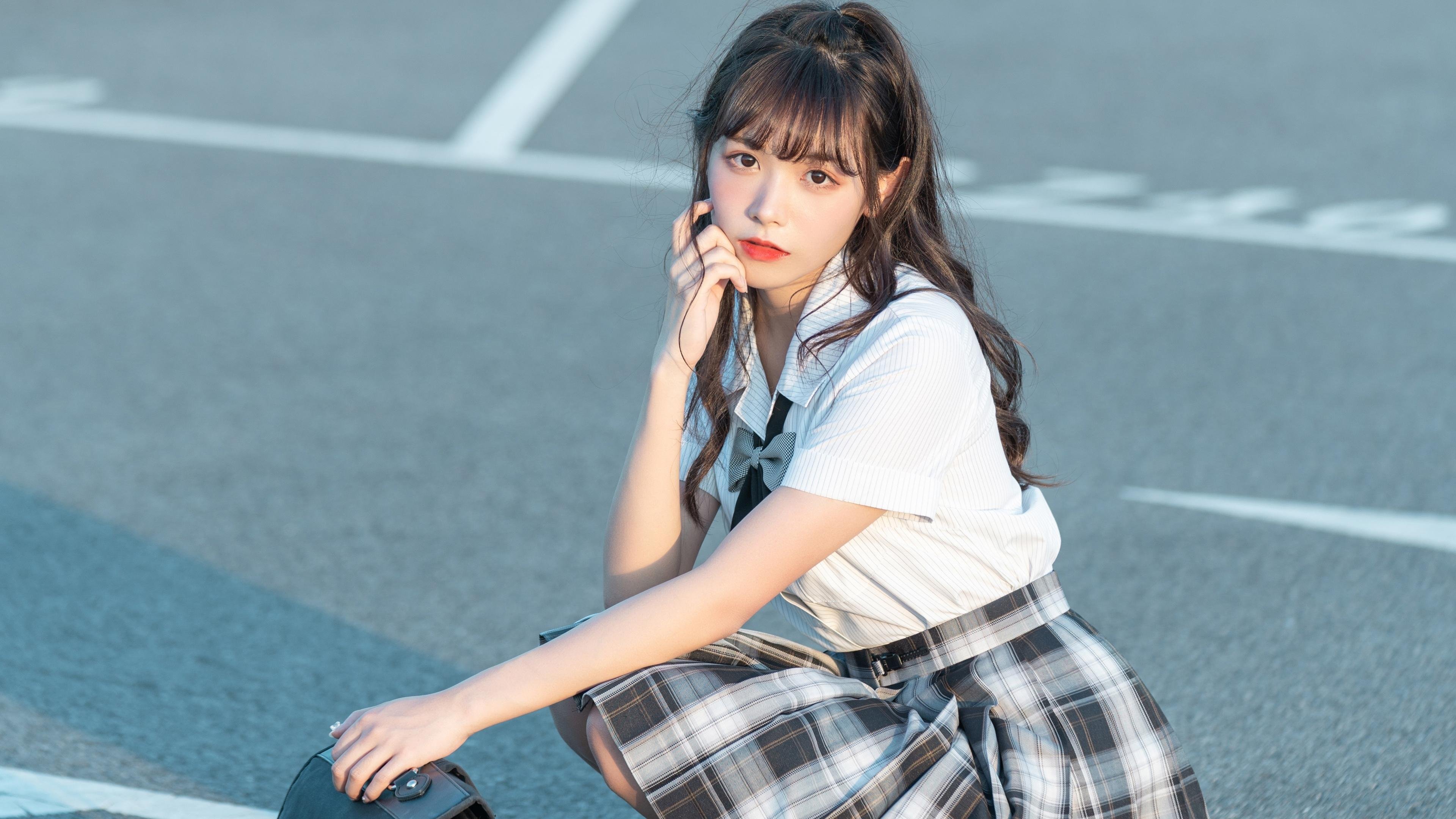 AYX体育官网-意甲联赛中出现多支“黑马”，争夺激烈异常，意甲联赛集锦