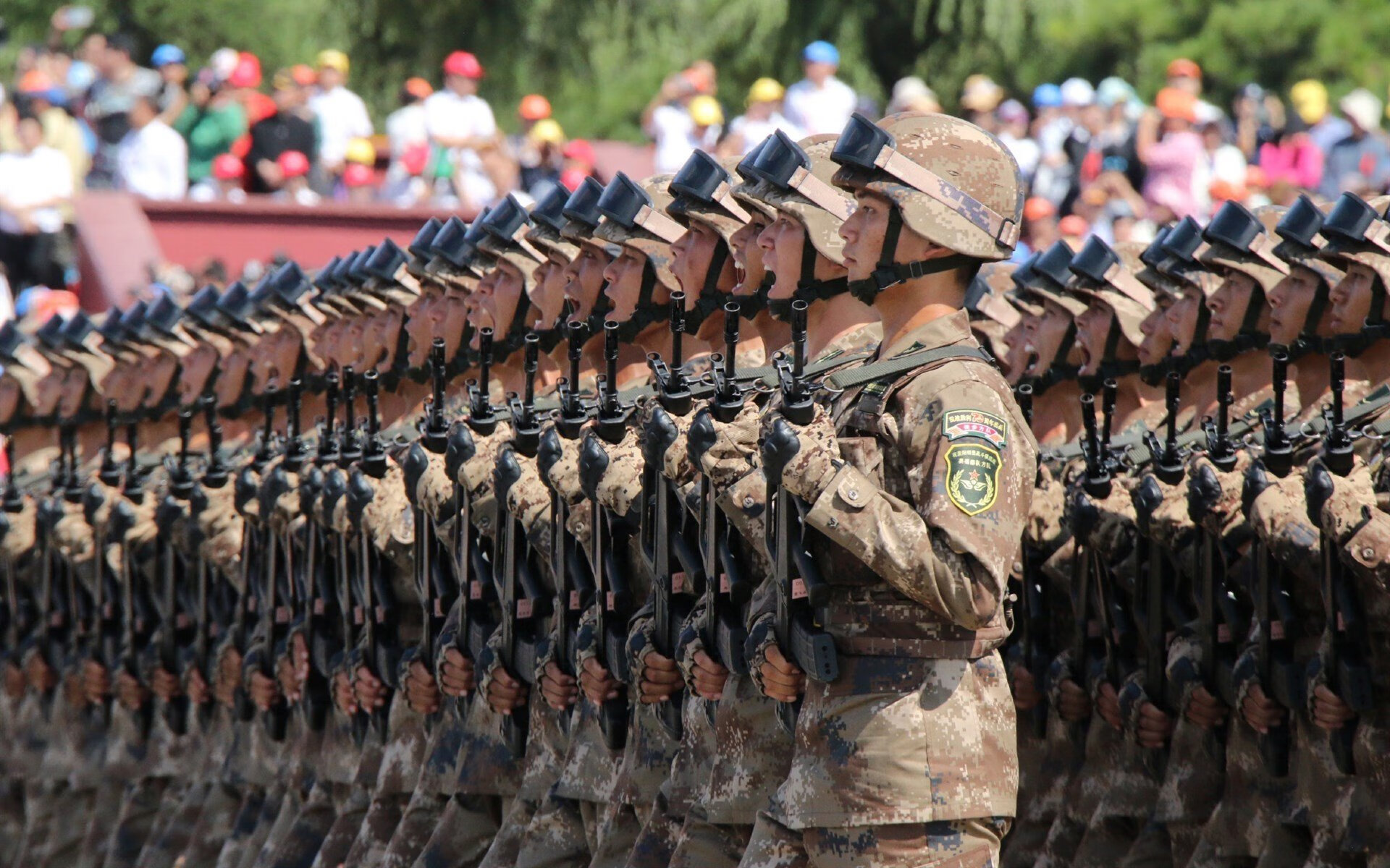 爱游戏-摩洛哥骑手法赫德·阿尔·哈桑在2024年巴黎奥运会三项赛中以“Valor”马匹获得第25名，展现坚韧精神。