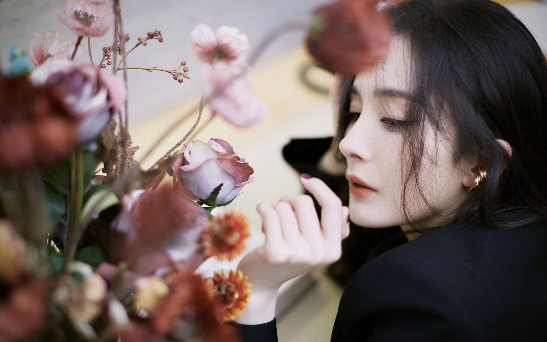 AYX GAME-皇马遭遇三连败，积分榜排名继续下滑，皇马 评分