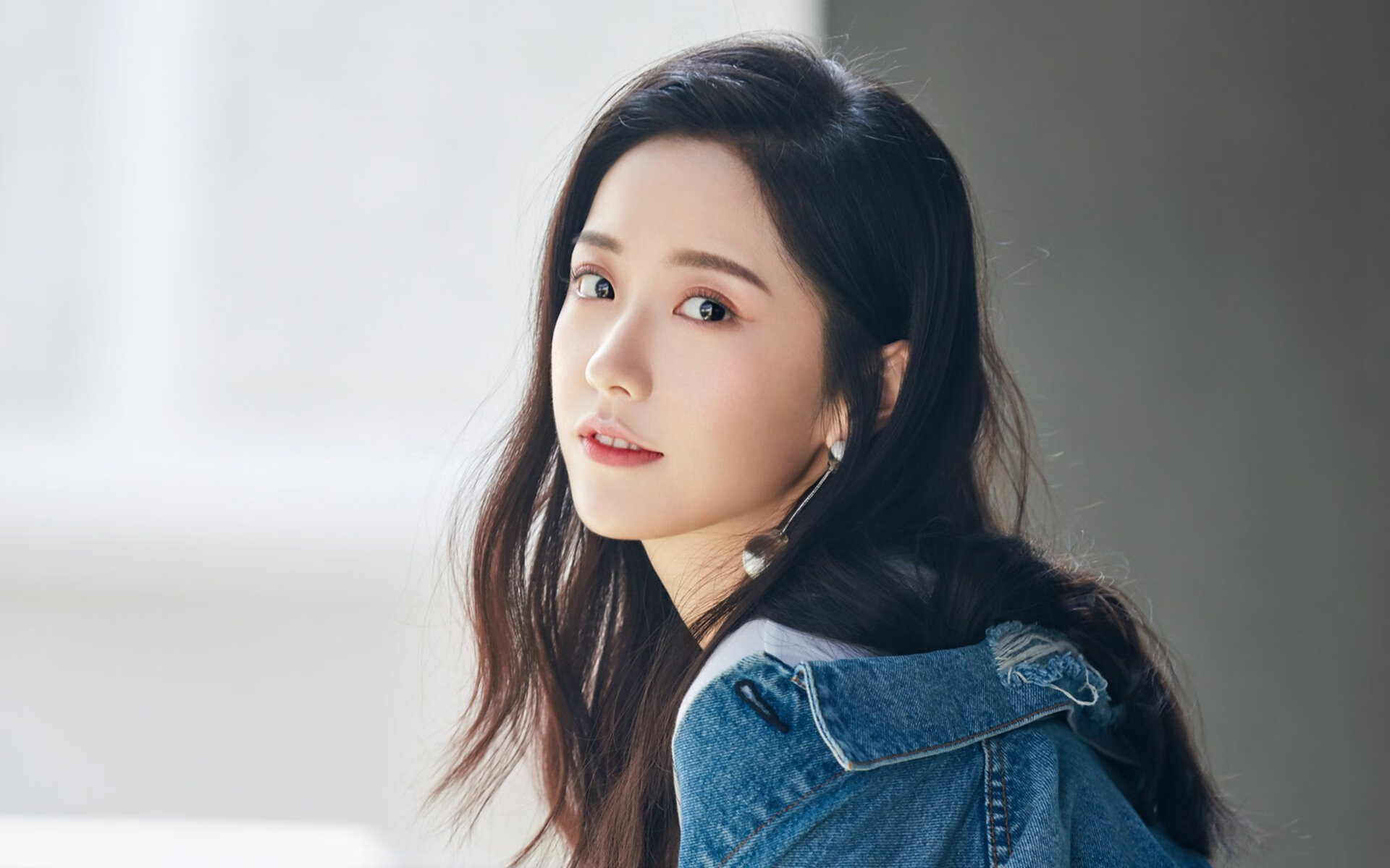 76人核心控卫称团队精神是胜利关键,76人双核