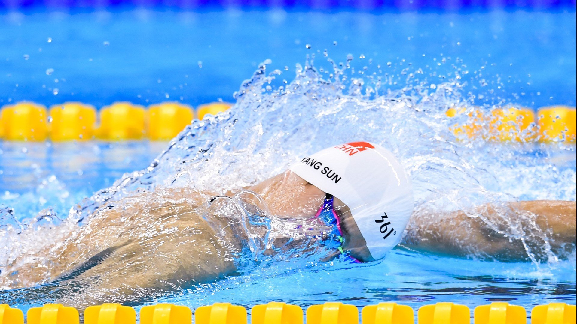 爱游戏体育官方网站-林丹为青少年比赛担任解说嘉宾，林丹大赛